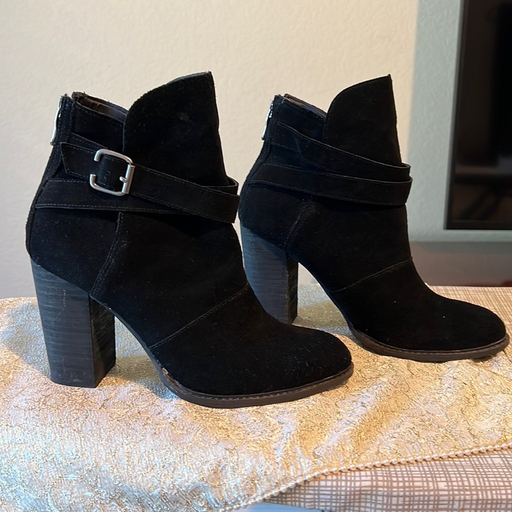 Chinese Laundry Black Suede Boots